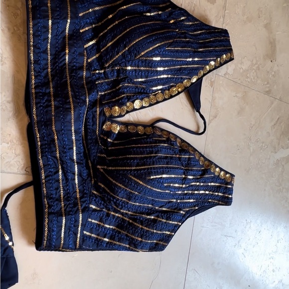 Ready to wear lehenga - Picture 2 of 3